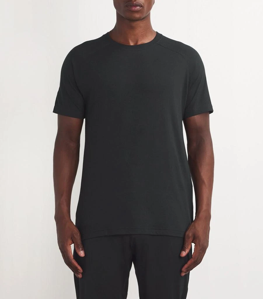 Alo Triumph T-Shirt 3
