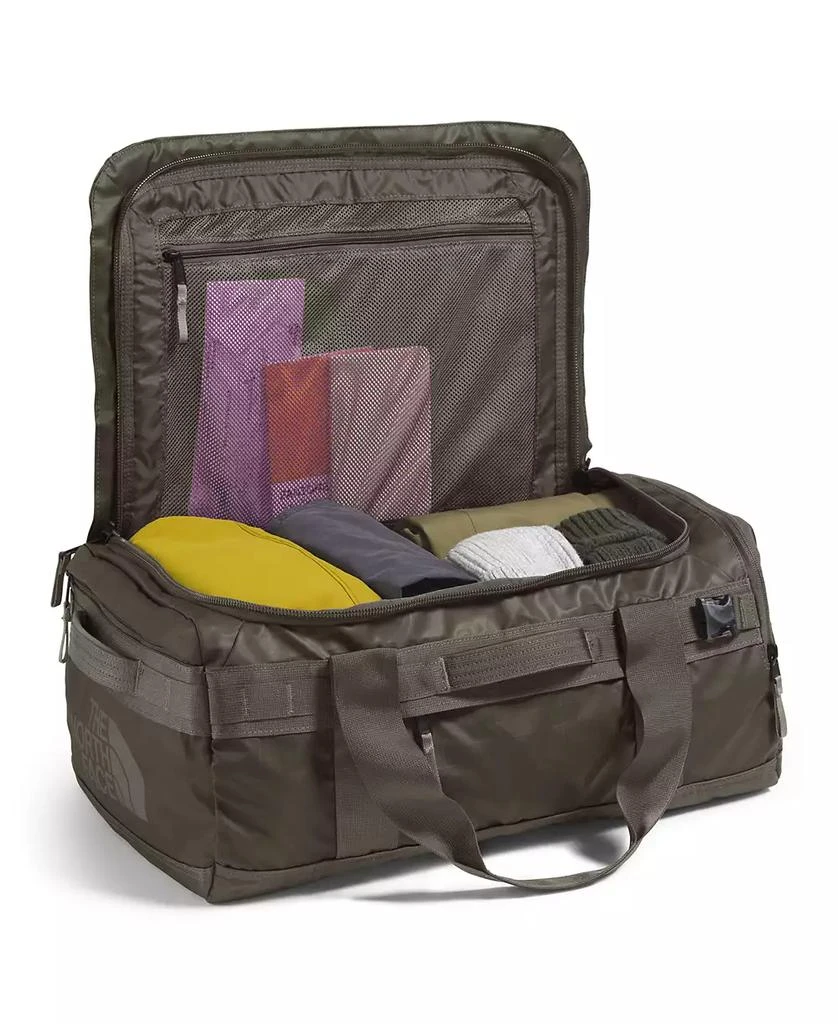 The North Face Men
s Base Camp Voyager Duffel - 62L 8