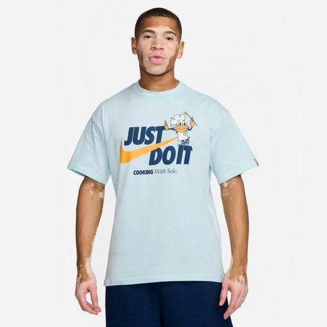 NIKE Men's Nike Sportswear Max90 T-Shirt 1