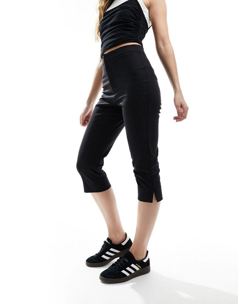 Stradivarius Stradivarius capri pant in black 1