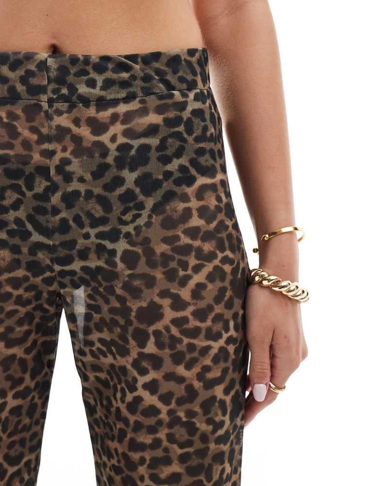 Pull&Bear Pull&Bear leopard print beach trousers 4