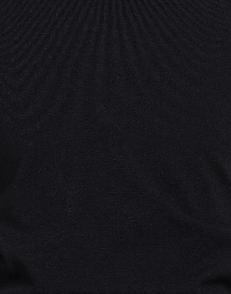 JEORDIE
S Turtleneck 4