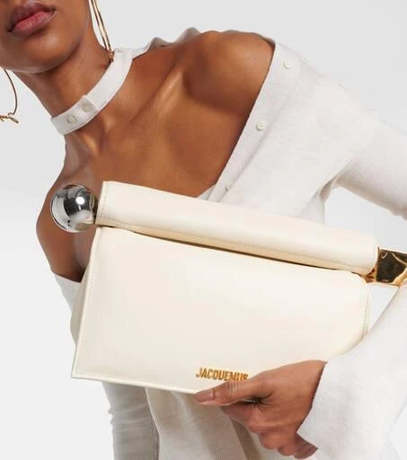 Jacquemus La Pochette Rond Carré leather clutch 2