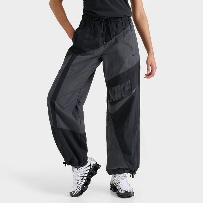 Shop Women's Nike Sportswear Street Mid-Rise Loose Woven
