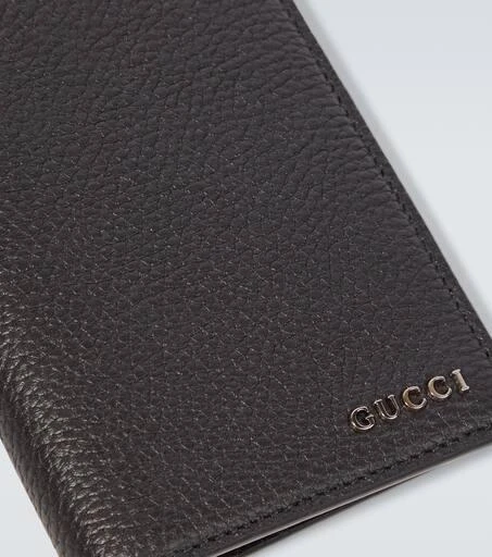 Gucci Logo leather passport holder 4