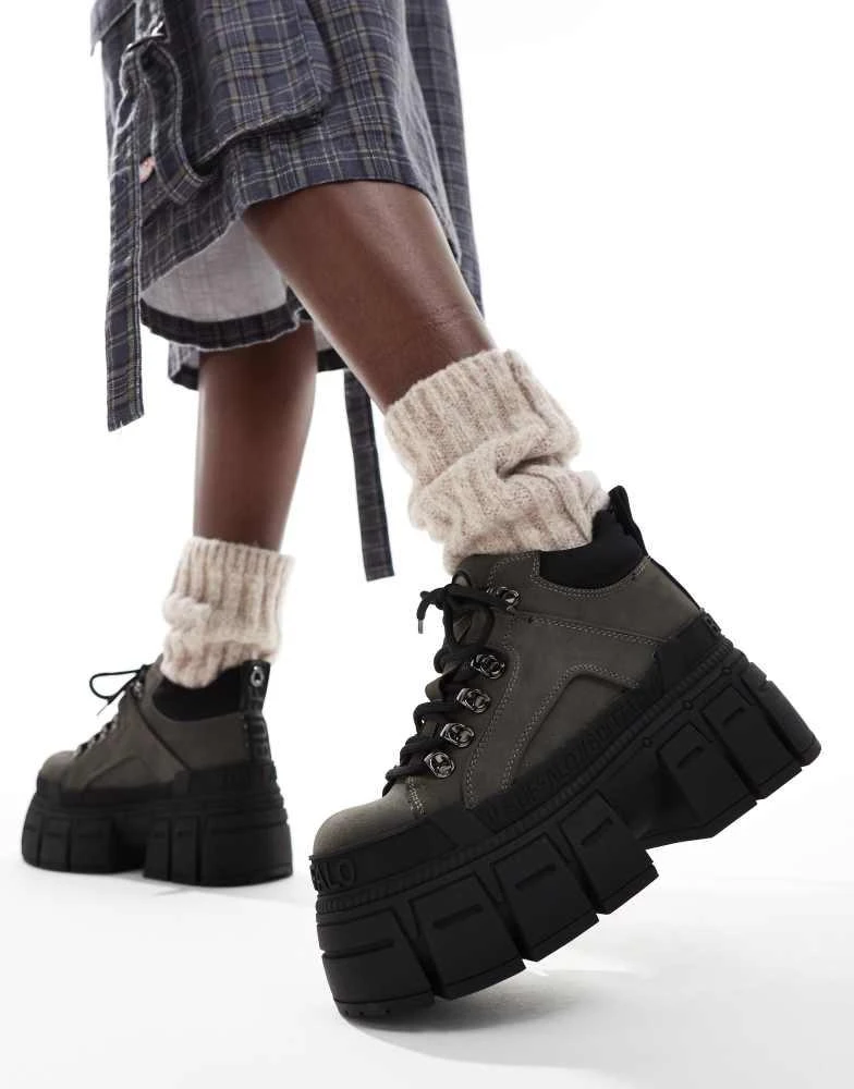 Buffalo Buffalo Gospher hike lo shoe in black 1