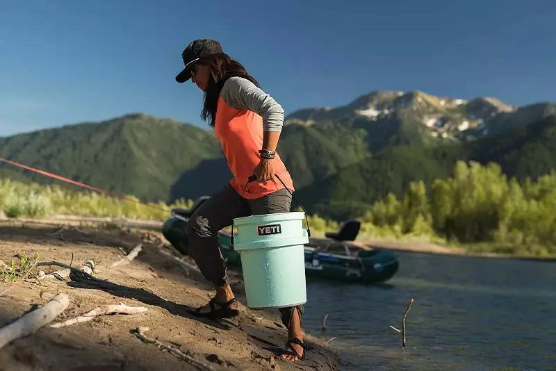 YETI YETI LoadOut Bucket 6