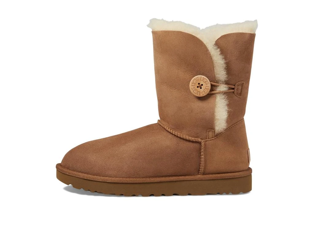 UGG Bailey Button II 4
