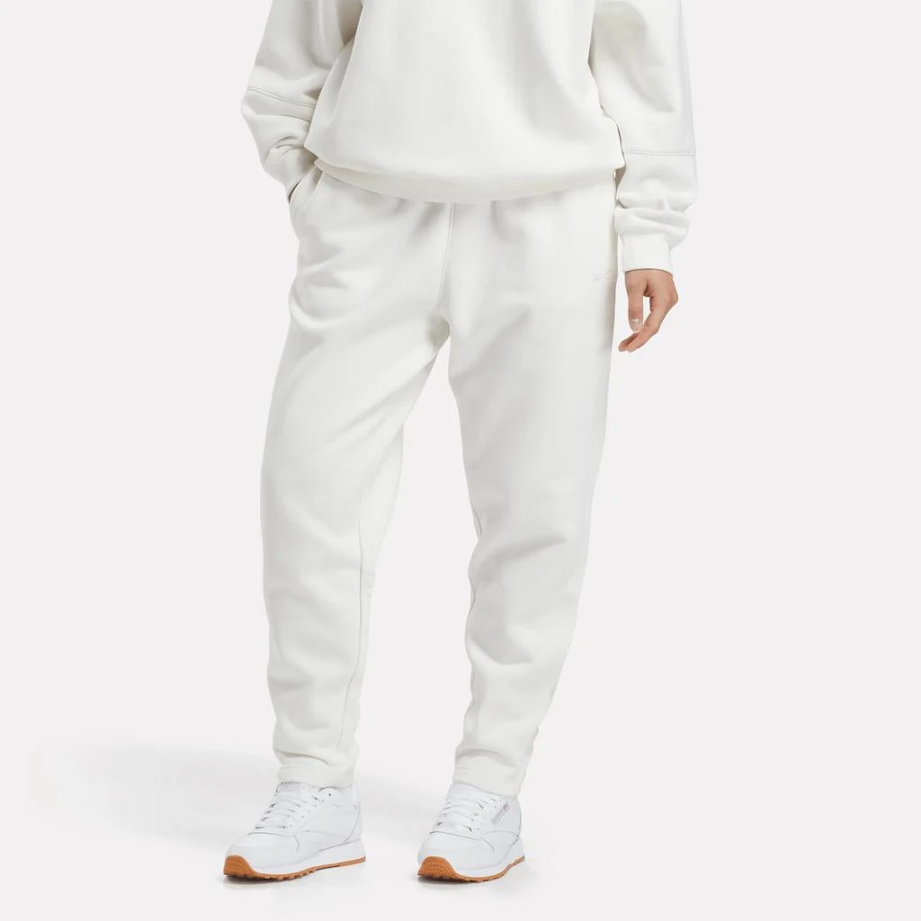 Reebok Women's Lux Fleece Sweatpants 1