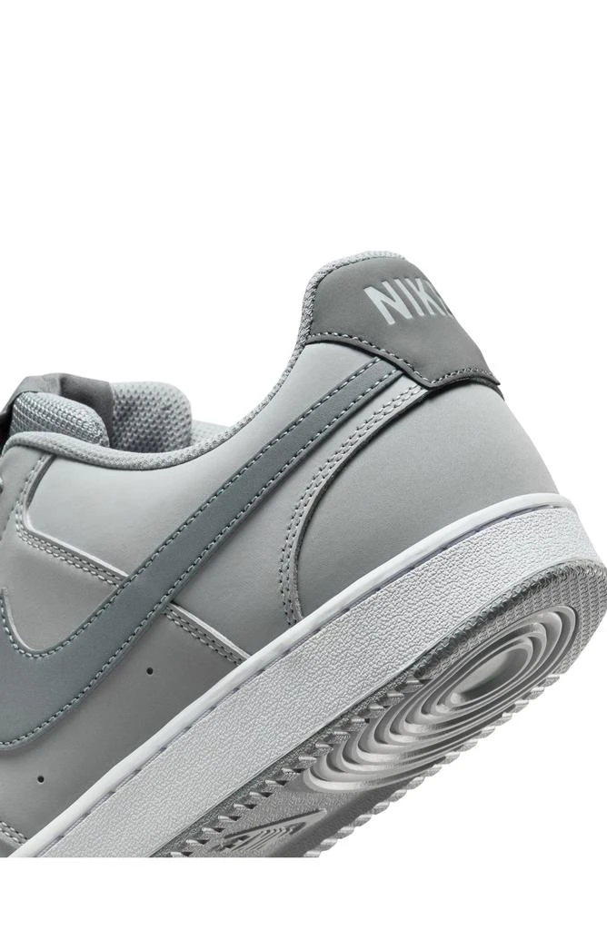 NIKE Court Vision Low Sneaker 9