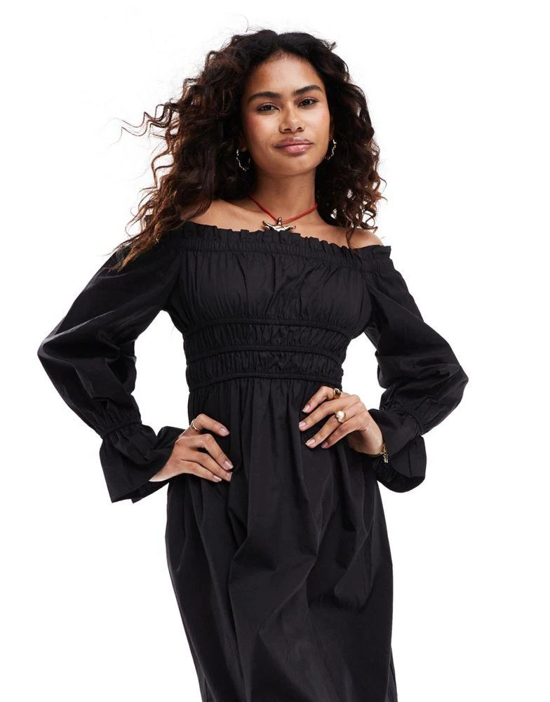 Glamorous Glamorous off shoulder shirred waist maxi dress in black 3