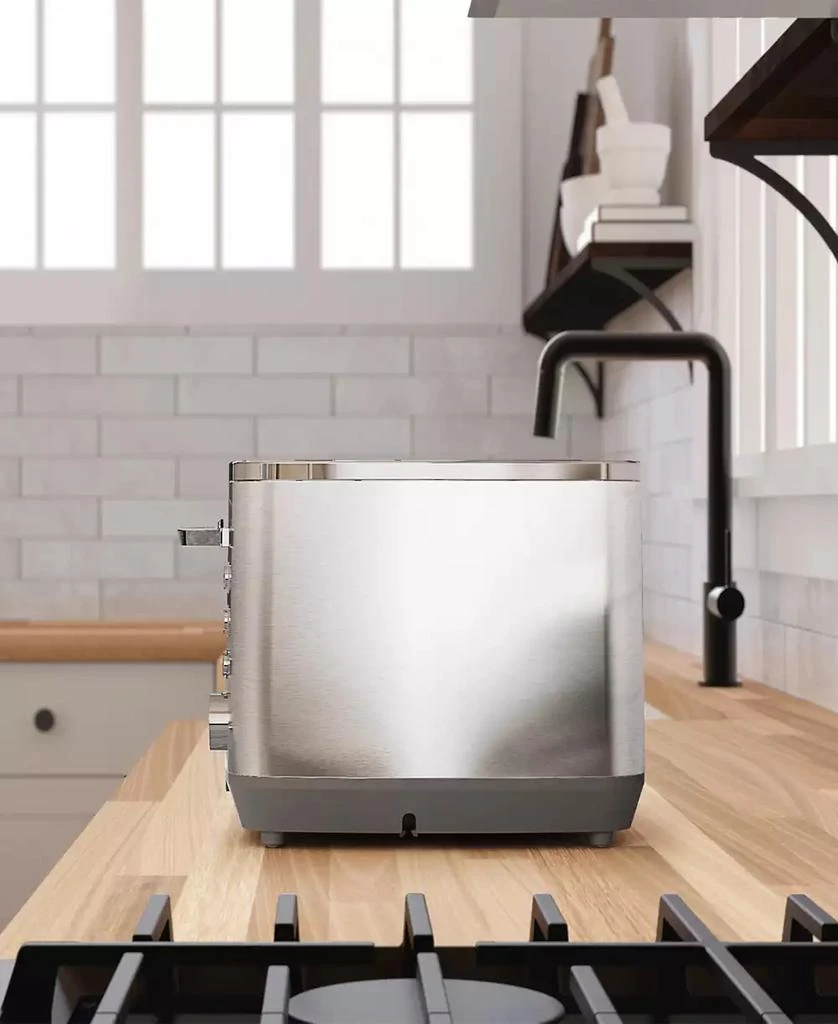 GE Appliances GE 2-Slice Toaster 11