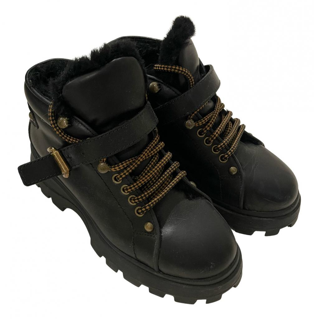 Miu Miu Miu Miu Leather buckled boots