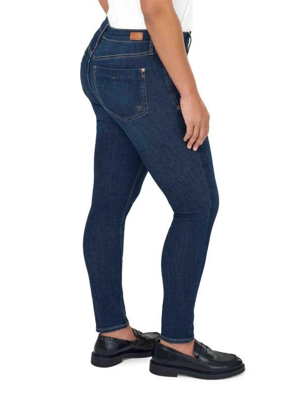 Shop High Waist Skinny Jeans on Sale at BeyondStyle – Get 44% Off