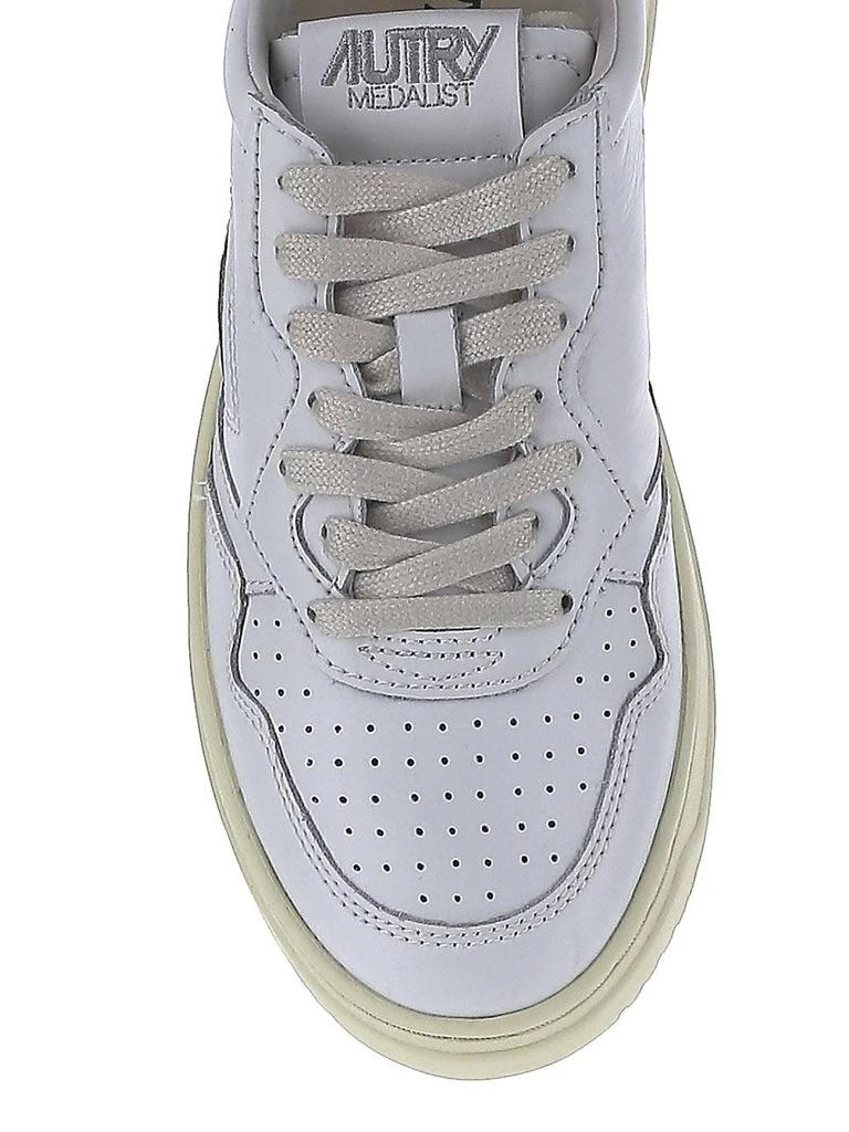 Autry Sneakers Medalist Low 4