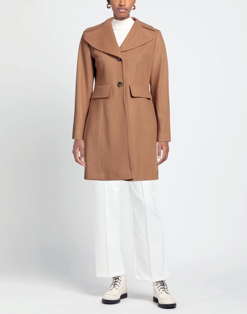 BIANCOGHIACCIO Coat 2
