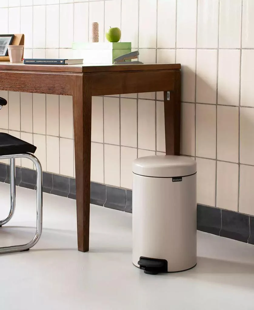 Brabantia New Icon Step on Trash Can, 3.2 Gallon, 12 Liter 6