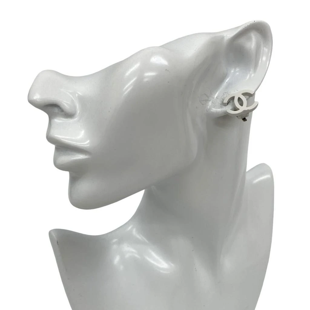 Chanel Plastic Clip Earrings (Pre-Owned)