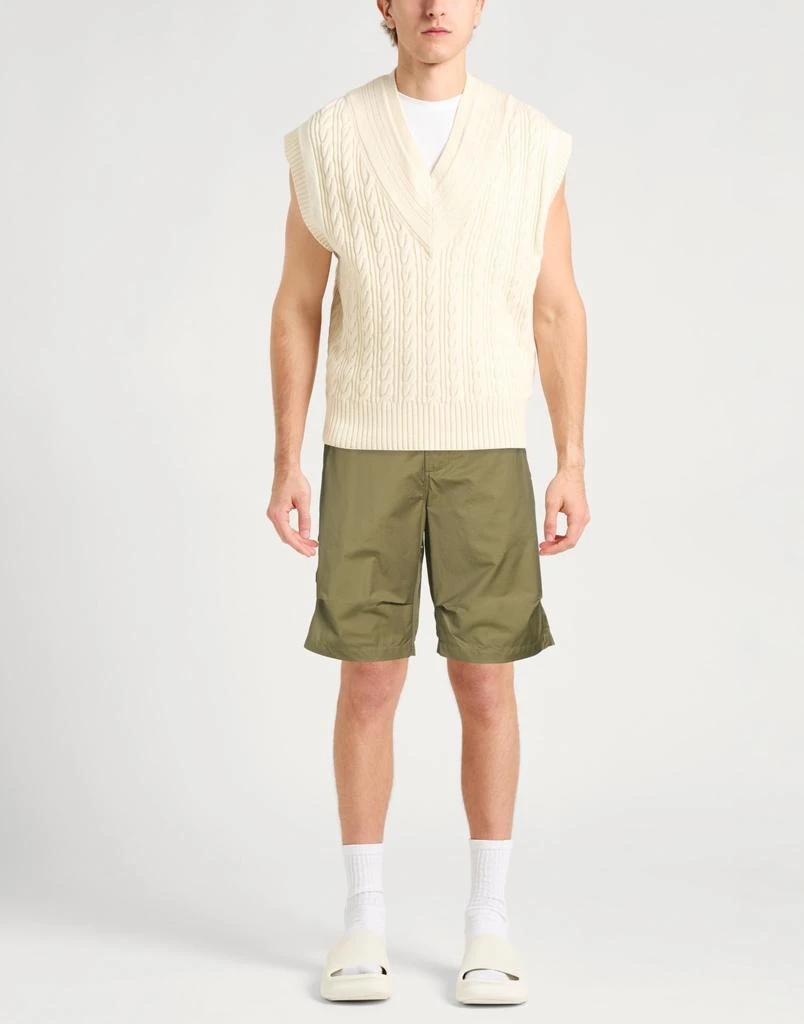 MAHARISHI Shorts 
Bermuda 2