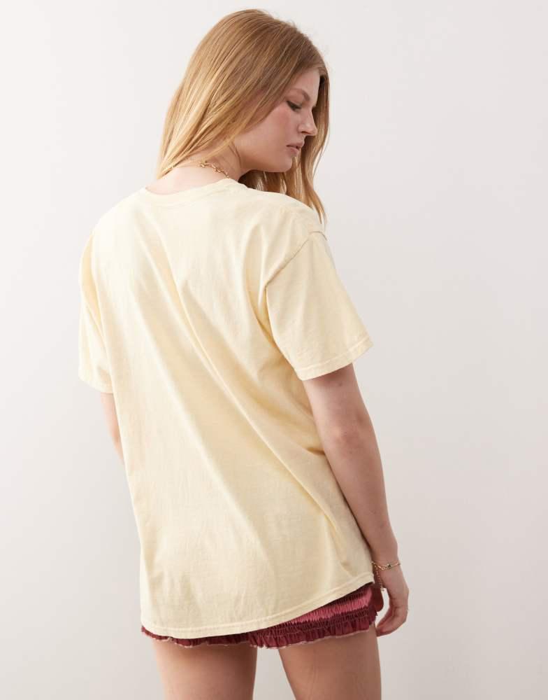 Reclaimed Vintage Reclaimed Vintage oversized t-shirt with lime print in yellow