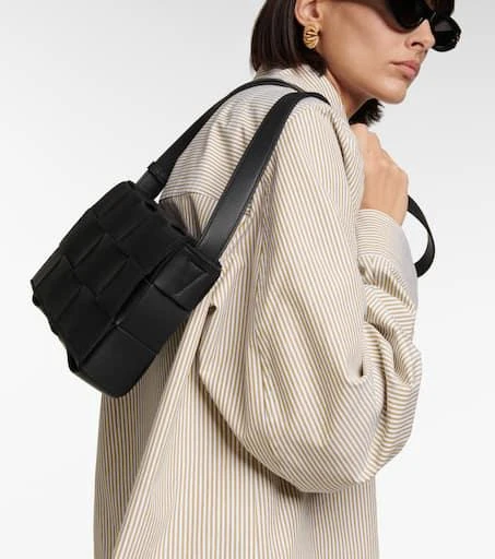 Bottega Veneta Cassette leather crossbody bag 2