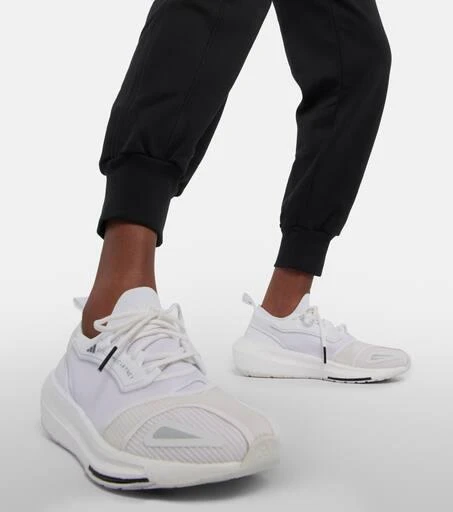 Adidas Ultraboost mesh low-top sneakers 4