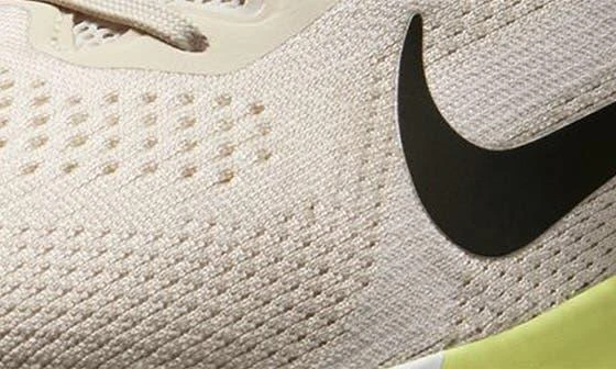 NIKE Air Winflo 11 Running Shoe 10