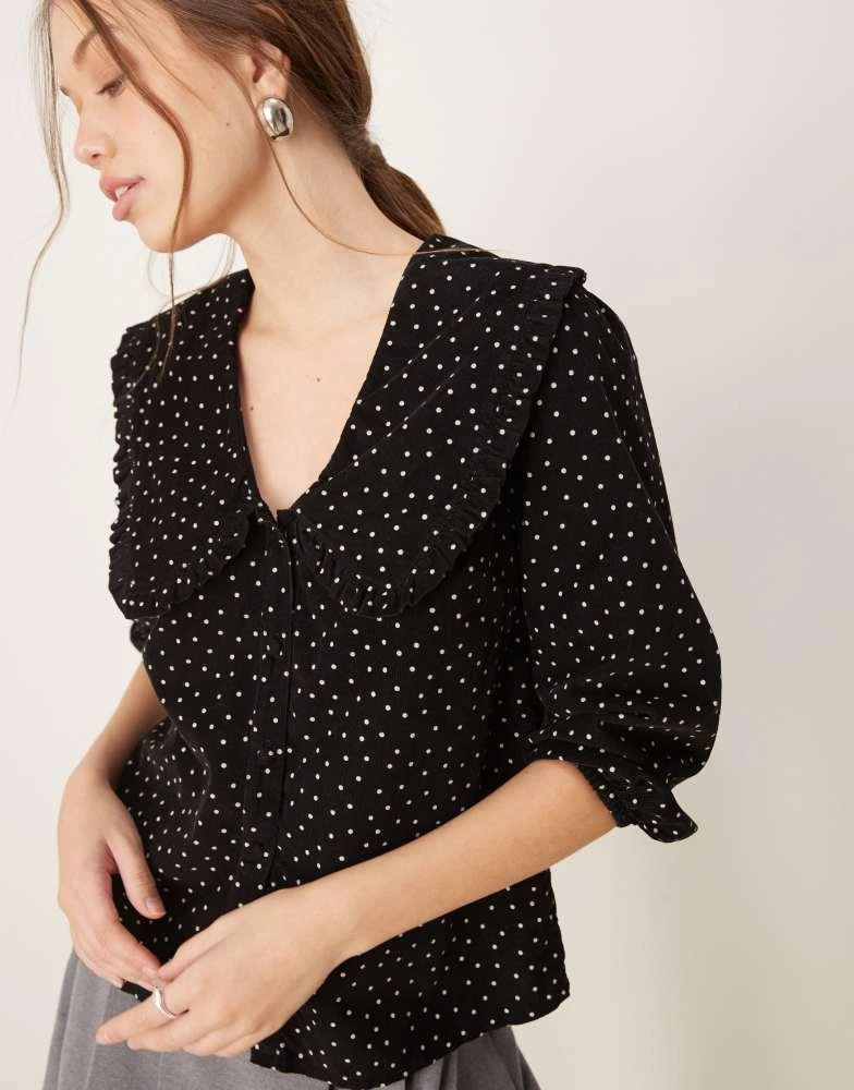Nobody's Child Nobody's Child Emmie cord blouse with collar in black spot print 1