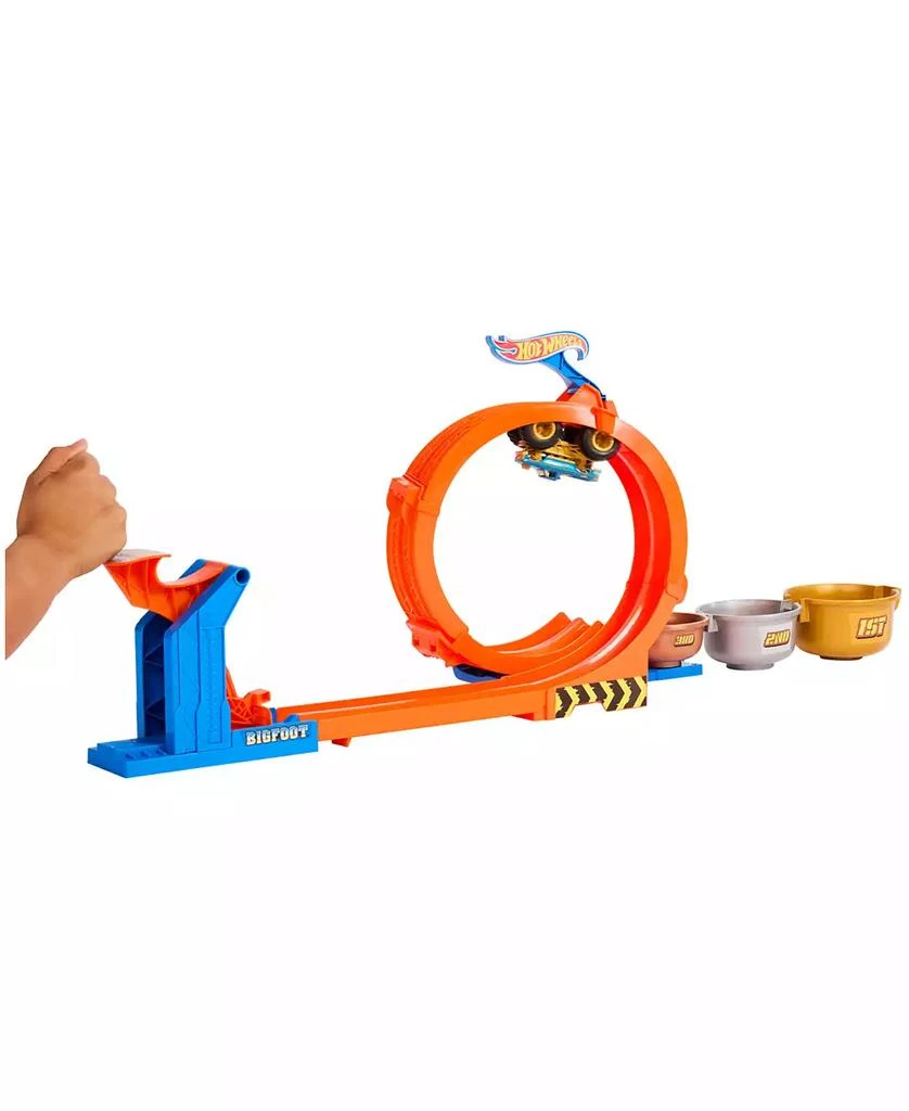 Hot Wheels Monster Trucks Loop-And-Flip Trophy Challenge Playset 5
