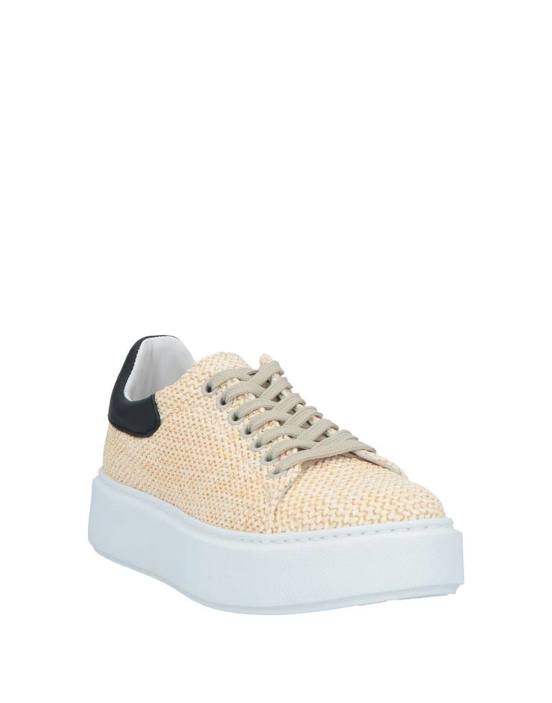 FRAU Sneakers 2
