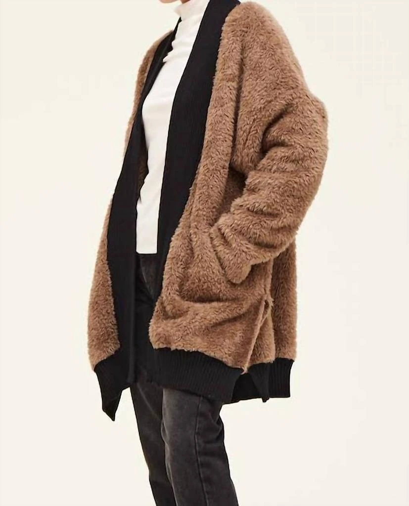 GRADE 
GATHER Grade 
Gather - Fireside Contrast Border Fuzzy Cardigan 5