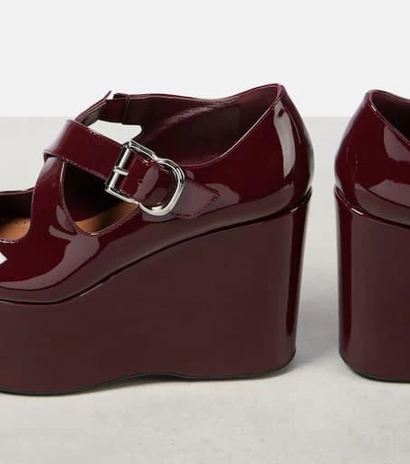 Alaïa Criss Cross patent leather wedges 5