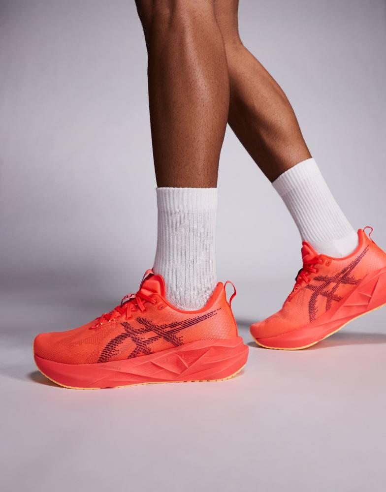 Asics Asics Novablast 5 running trainers in flash red and edo