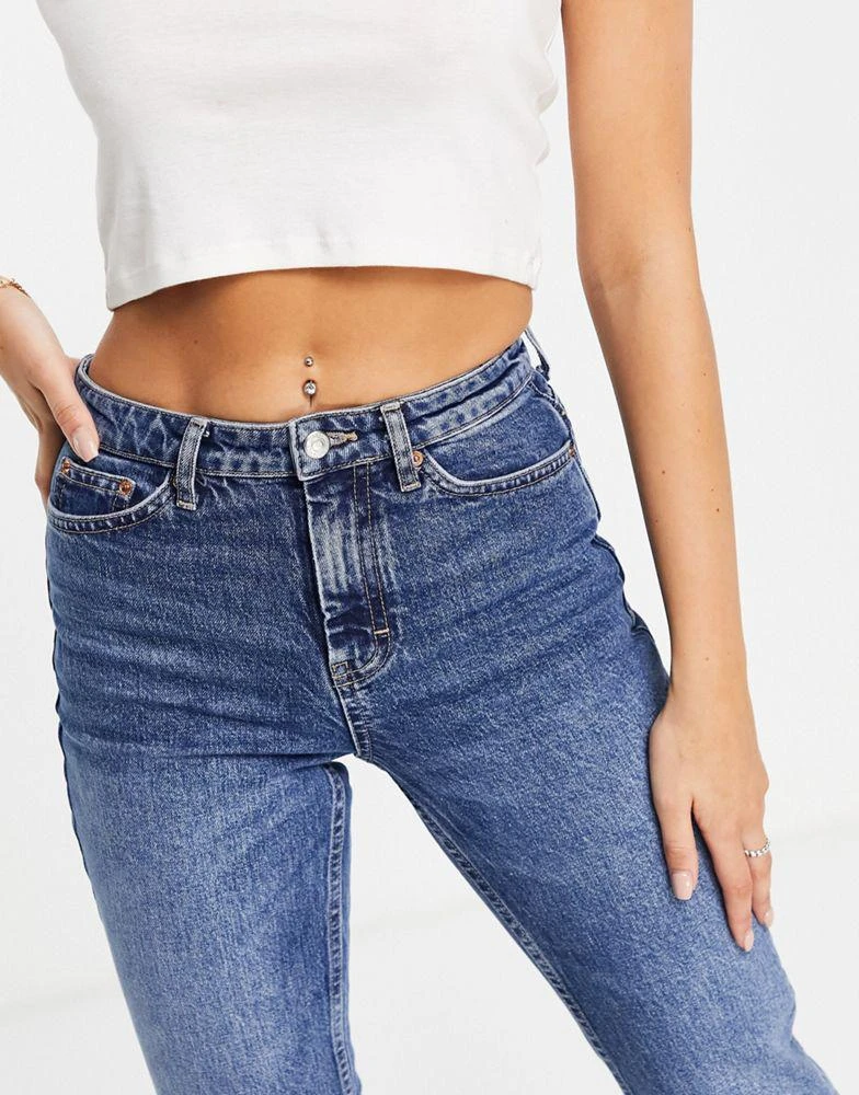 Topshop Topshop cropped straight leg jeans in mid wash 3