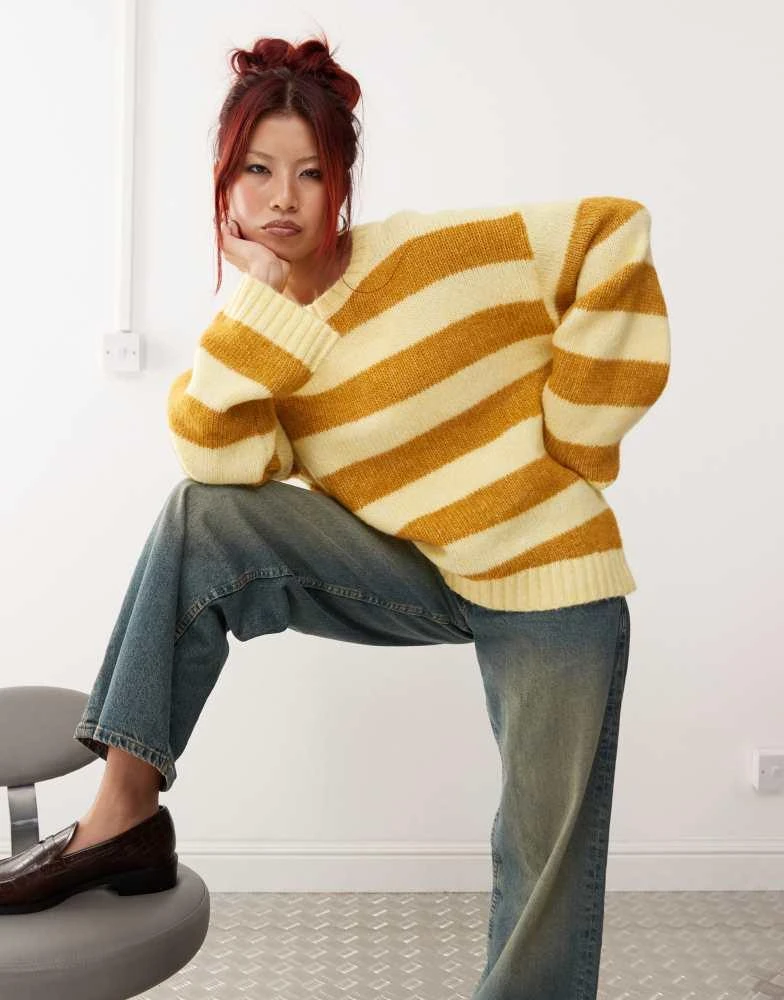 Monki Monki crew neck knitted sweater in yellow stripe 3