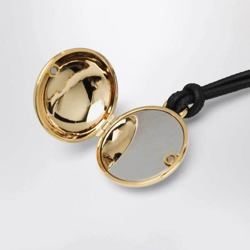 Loewe Pendant with Anagram medallion gold 3