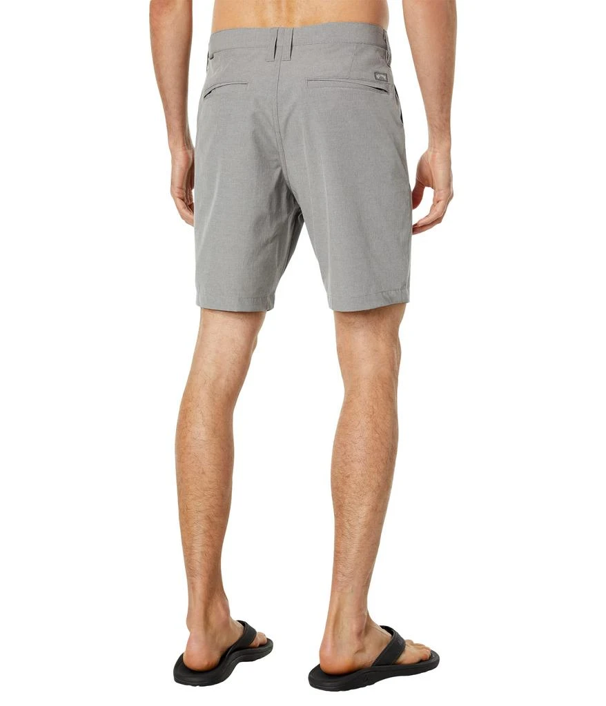 Billabong Crossfire Mid Hybrid Short 2