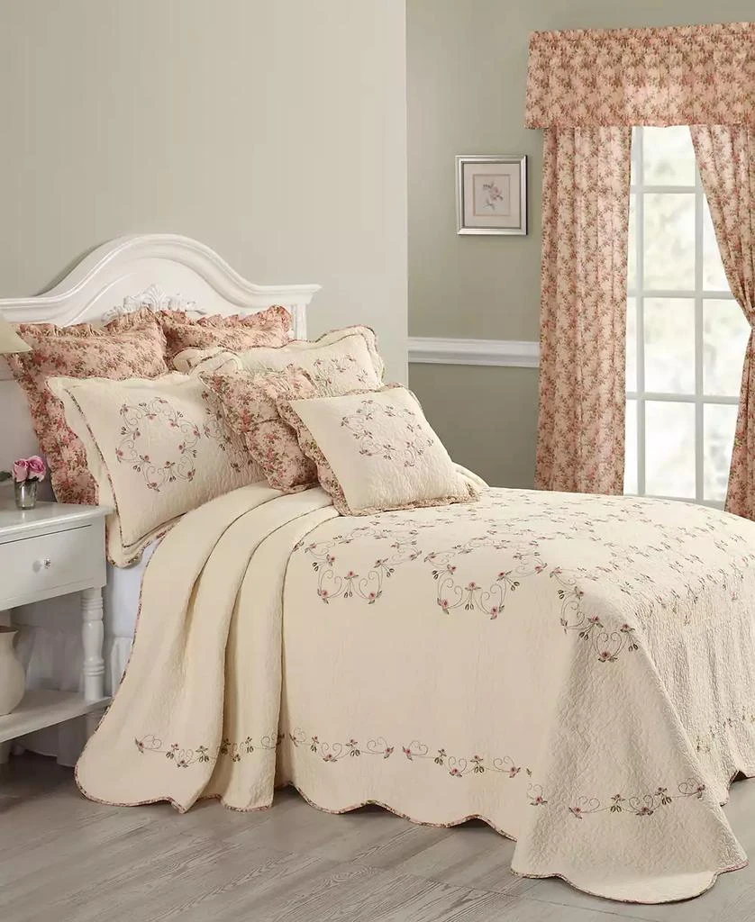 Macy's Felisa Bedspread 1