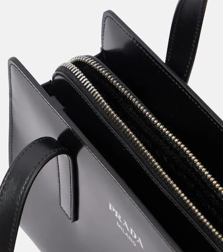 Prada Logo patent leather tote 3