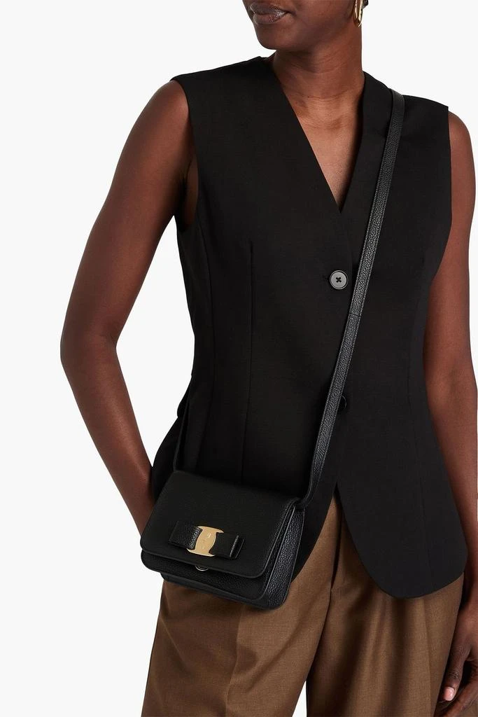 Salvatore Ferragamo Vara pebbled-leather cross-body bag 2