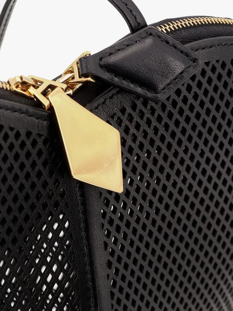 Alaia Le coeur shoulder bag in leather with fishnet motif 6