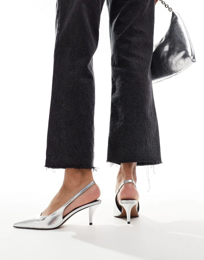 ASOS ASOS DESIGN Shake slingback kitten heels in silver 3