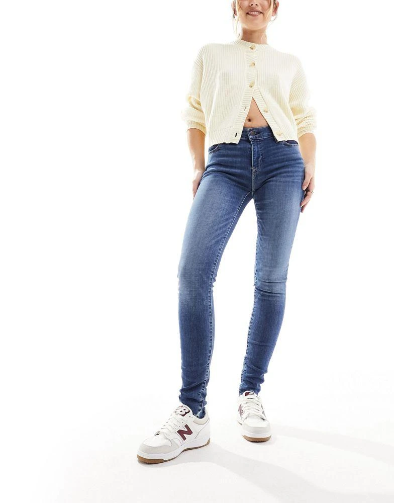 Levi's Levi's 710 super skinny fit jeans in mid blue 4