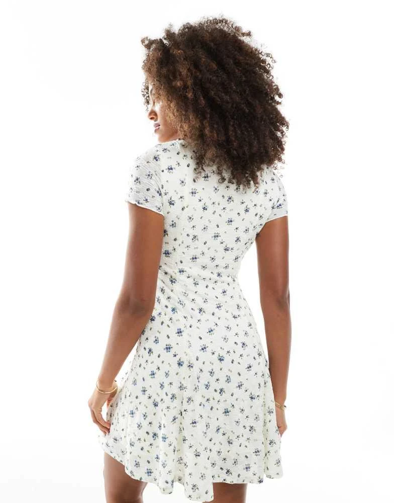 New Look New Look ditsy mini dress in cream 4