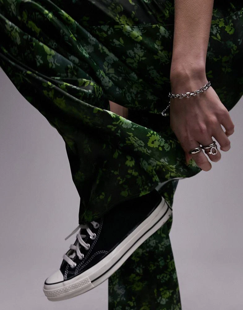 Topshop Topshop satin print wide leg pull on trouser in green 4