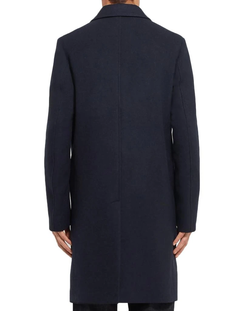 MR P. Coat 3