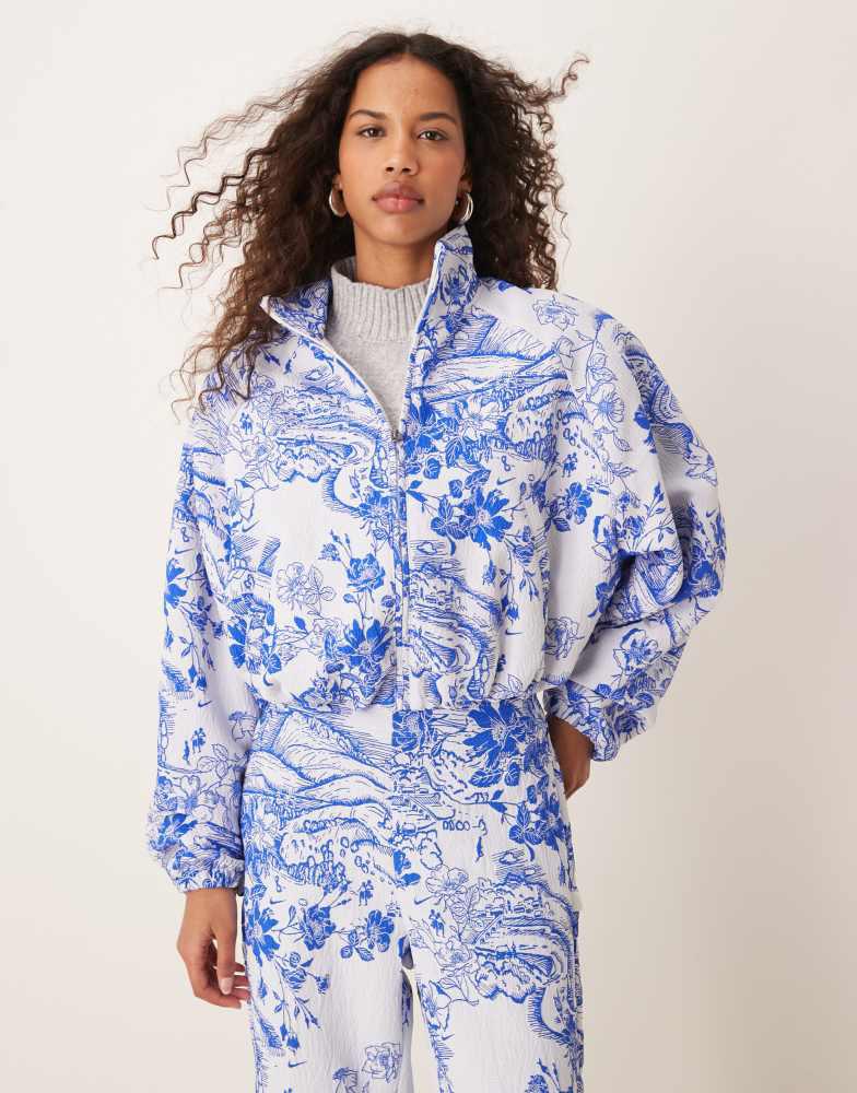 nike floral jacket women's