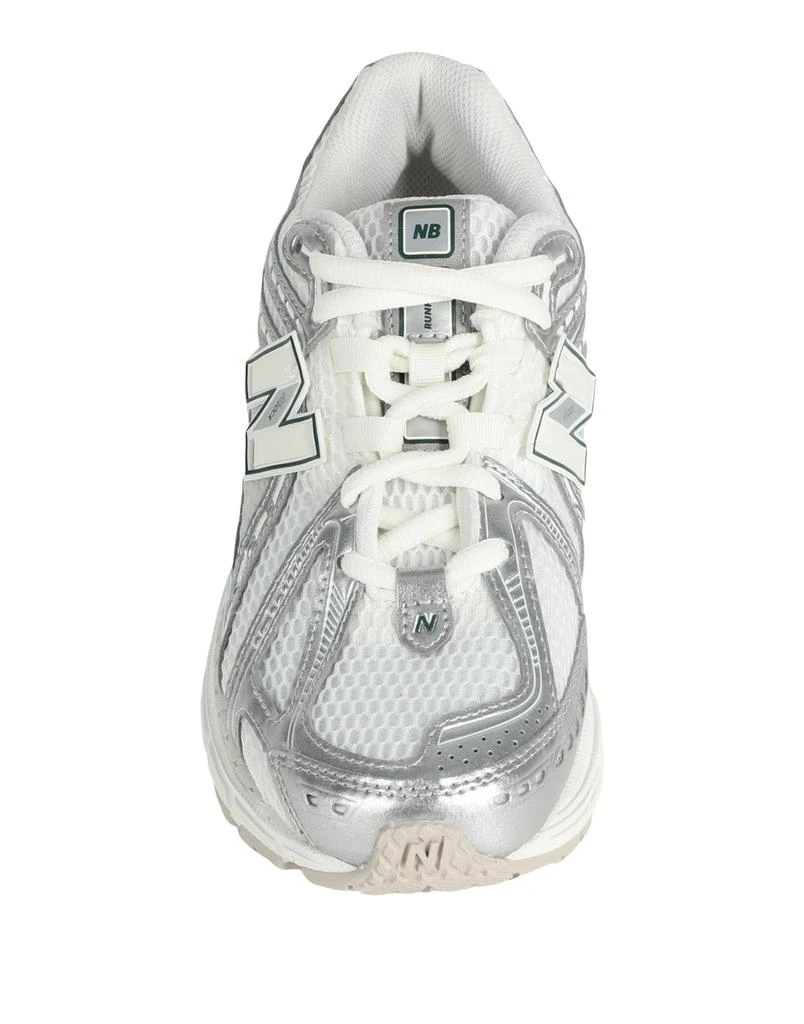 New Balance Sneakers 4