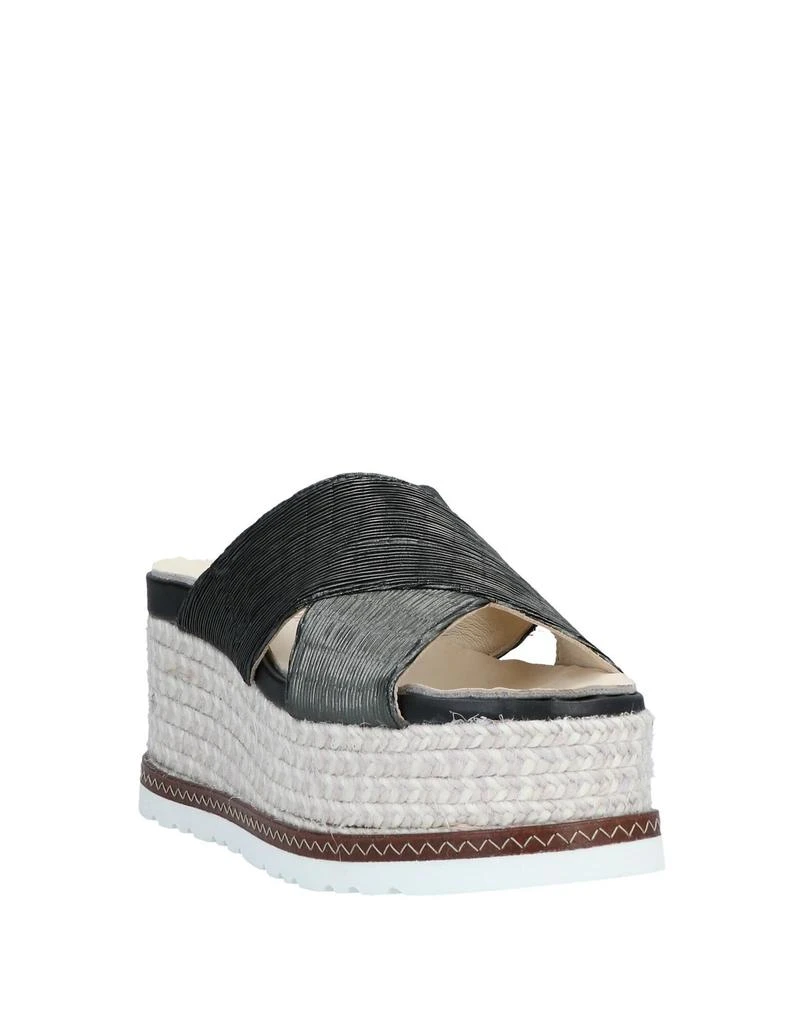 ESPADRILLES Espadrilles 2
