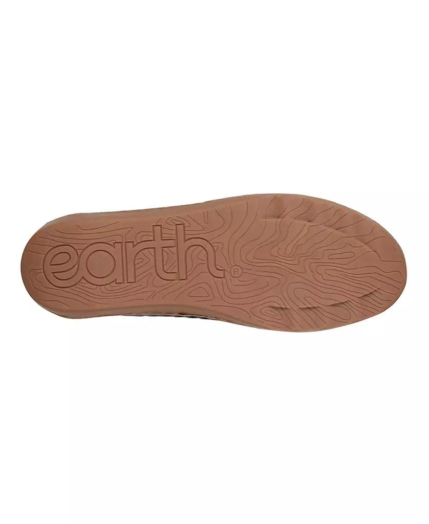 Earth Women's Luna Cutout Ballet Flats 5